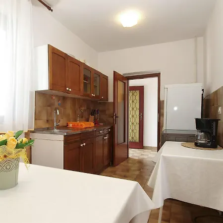 With A Parking Space - 20637 Apartman