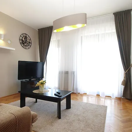 Apartman With Parking Space - 20637 Fažana