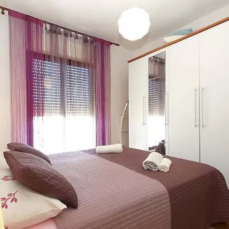 With Parking Space - 20637 Apartman